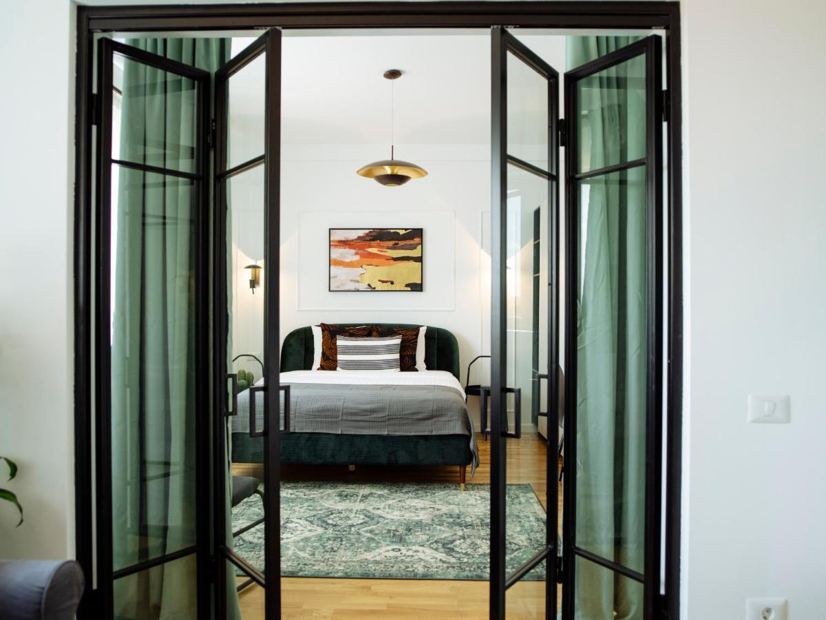 Sunny 3br Midtown Flat - Amazing View Balcony 公寓