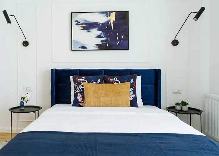 Sunny 3Br Midtown Flat - Amazing View Balcony