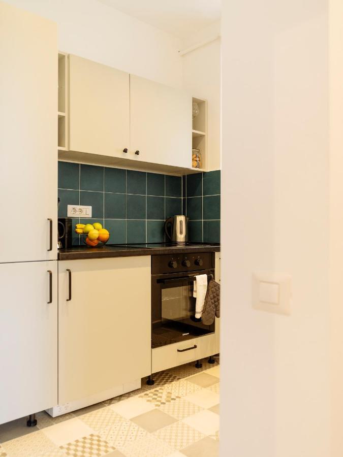 Sunny 3br Midtown Flat - Amazing View Balcony * בוקרשט