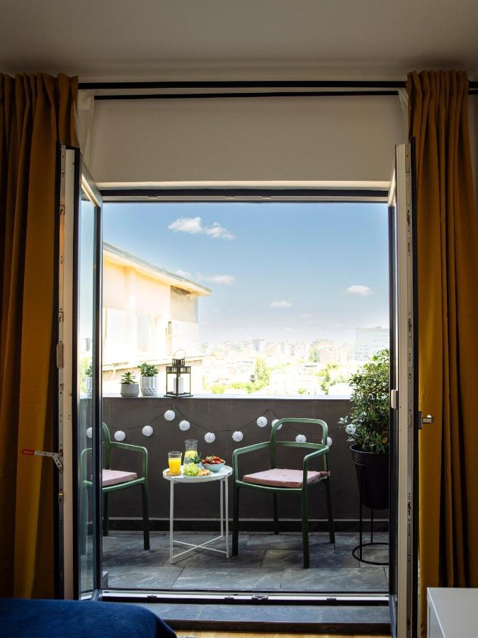 Sunny 3br Midtown Flat - Amazing View Balcony * בוקרשט